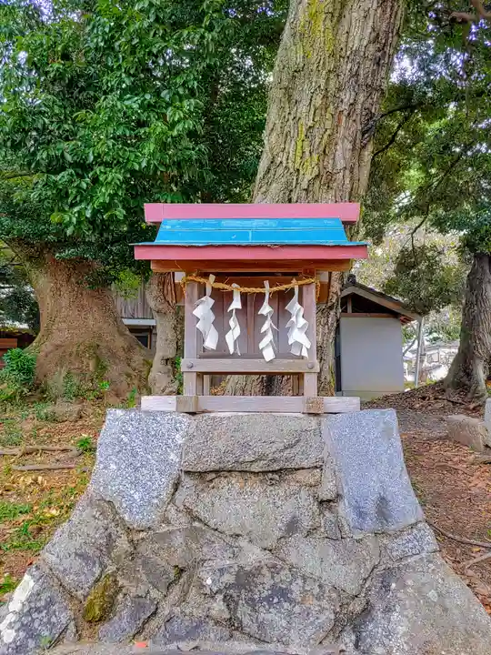 白鳥神社(白鳥町)の末社・摂社
