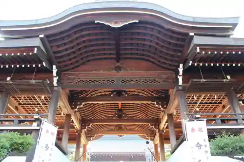 近江神宮の本殿・本堂