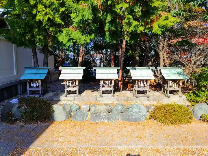 神明社(岩崎神明社)の末社・摂社