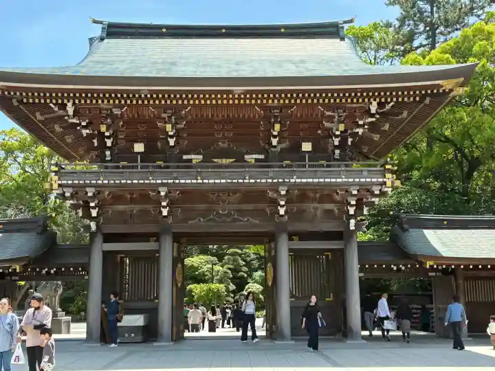寒川神社の{uncategorized: "未分類", other: "その他", undefined: "問題あり", building: "その他建物", grave: "お墓", sacred_gate: "鳥居", guardian: "狛犬", statue: "像", buddha: "仏像", history: "歴史", nature: "自然", garden: "庭園", animal: "動物", pagoda: "塔", temizu: "手水舎", mountain_gate: "山門・神門", sanctuary: "本殿・本堂", subordinate: "末社・摂社", art: "芸術", scenery: "景色", jizo: "地蔵", ema: "絵馬", goshuin: "御朱印", omikuji: "おみくじ", items: "授与品その他", amulet: "お守り", goshuincho: "御朱印帳", eats: "食事", festival: "お祭り", votive_dance: "神楽", shichigosan: "七五三参", wedding: "結婚式", experience: "体験その他", initially: "初詣", around: "周辺", anti_infection: "感染症対策"}