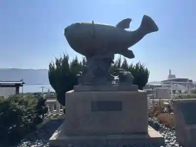 亀山八幡宮の{uncategorized: "未分類", other: "その他", undefined: "問題あり", building: "その他建物", grave: "お墓", sacred_gate: "鳥居", guardian: "狛犬", statue: "像", buddha: "仏像", history: "歴史", nature: "自然", garden: "庭園", animal: "動物", pagoda: "塔", temizu: "手水舎", mountain_gate: "山門・神門", sanctuary: "本殿・本堂", subordinate: "末社・摂社", art: "芸術", scenery: "景色", jizo: "地蔵", ema: "絵馬", goshuin: "御朱印", omikuji: "おみくじ", items: "授与品その他", amulet: "お守り", goshuincho: "御朱印帳", eats: "食事", festival: "お祭り", votive_dance: "神楽", shichigosan: "七五三参", wedding: "結婚式", experience: "体験その他", initially: "初詣", around: "周辺", anti_infection: "感染症対策"}