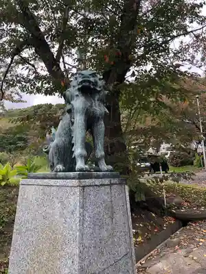 虻田神社の狛犬