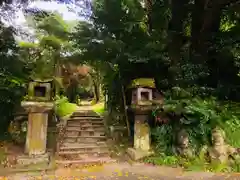 鬼丸神社の建物その他