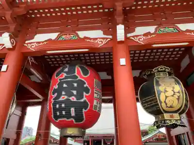浅草寺の山門・神門