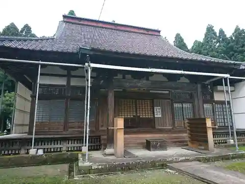 興徳寺の本殿・本堂