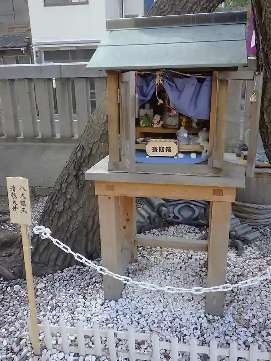 塚本神社の末社・摂社