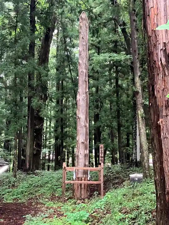 諏訪大社下社秋宮(長野県)