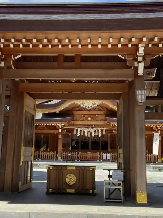 亀ケ池八幡宮の山門・神門