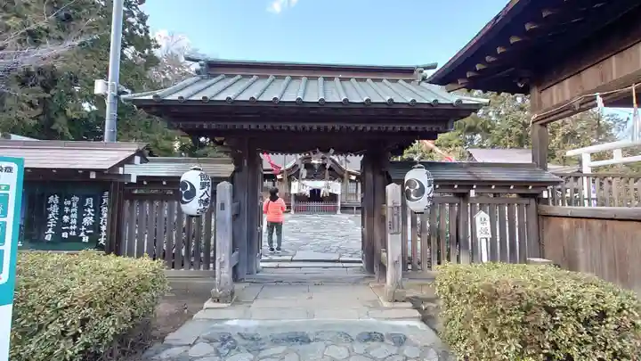 飯野八幡宮の山門・神門