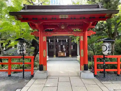 愛宕神社の山門・神門