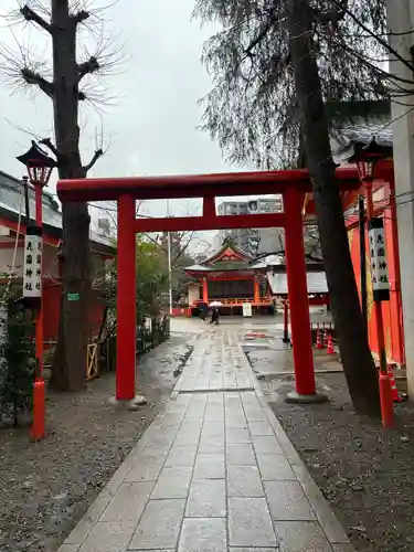 花園神社の鳥居