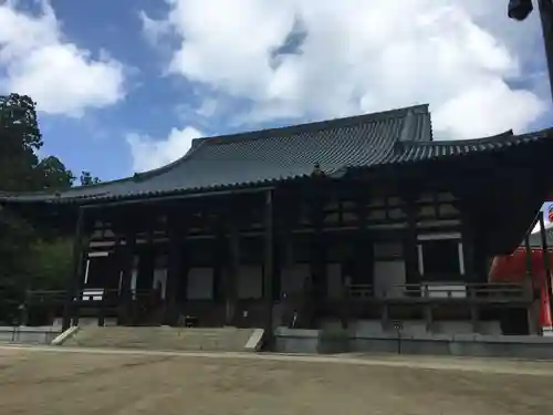 壇上伽藍の本殿・本堂