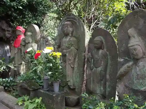 東長谷寺　薬王院の地蔵