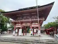 津島神社の山門・神門