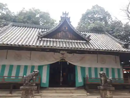 白鳥神社の本殿