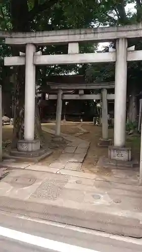 稲荷神社の鳥居