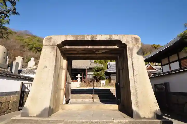持光寺の山門・神門