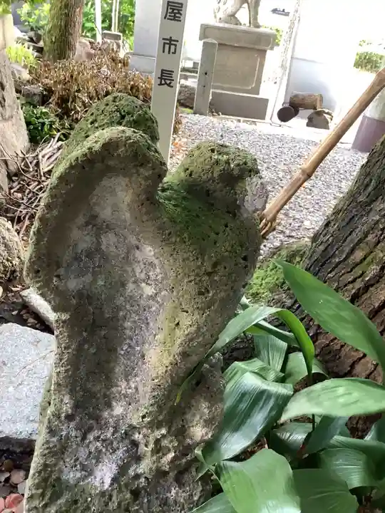 洲嵜神社の狛犬