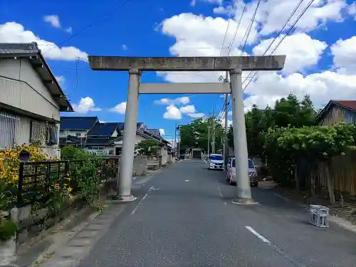 白山社の鳥居