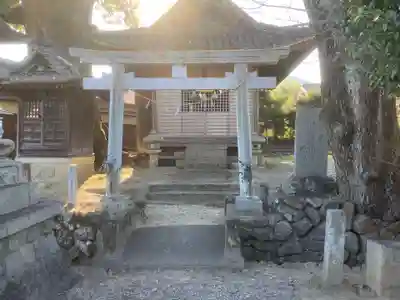 関川社（赤坂町）の鳥居