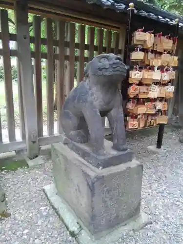 牛嶋神社の狛犬