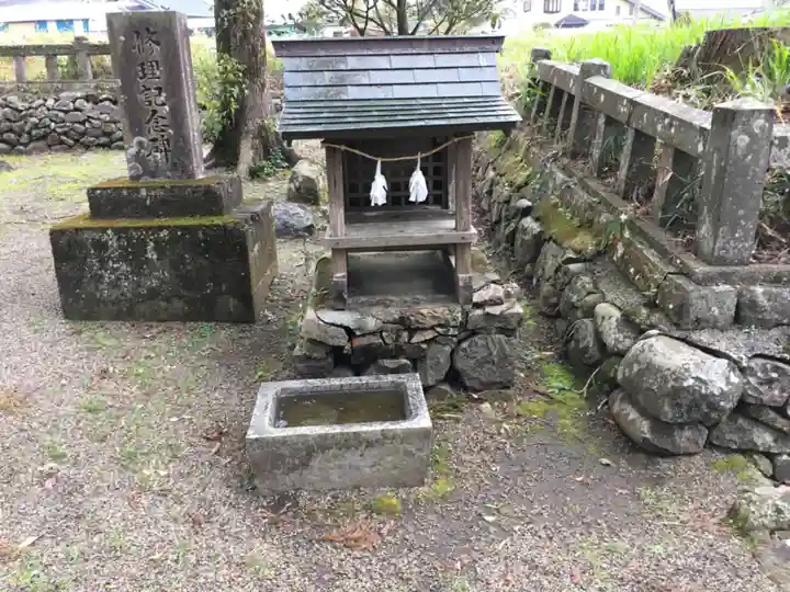 三宅神社の末社・摂社