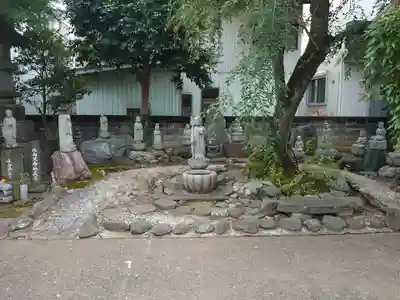 新光寺のその他建物