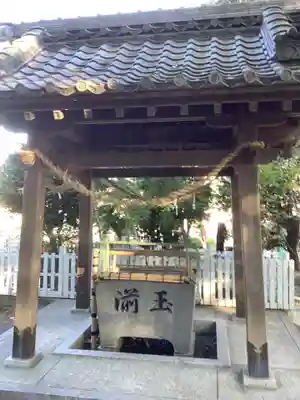七所神社の手水舎