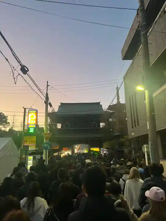 川崎大師(平間寺)の{uncategorized: "未分類", other: "その他", undefined: "問題あり", building: "その他建物", grave: "お墓", sacred_gate: "鳥居", guardian: "狛犬", statue: "像", buddha: "仏像", history: "歴史", nature: "自然", garden: "庭園", animal: "動物", pagoda: "塔", temizu: "手水舎", mountain_gate: "山門・神門", sanctuary: "本殿・本堂", subordinate: "末社・摂社", art: "芸術", scenery: "景色", jizo: "地蔵", ema: "絵馬", goshuin: "御朱印", omikuji: "おみくじ", items: "授与品その他", amulet: "お守り", goshuincho: "御朱印帳", eats: "食事", festival: "お祭り", votive_dance: "神楽", shichigosan: "七五三参", wedding: "結婚式", experience: "体験その他", initially: "初詣", around: "周辺", anti_infection: "感染症対策"}