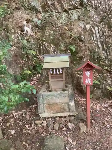 桃太郎神社（栗栖）の末社・摂社