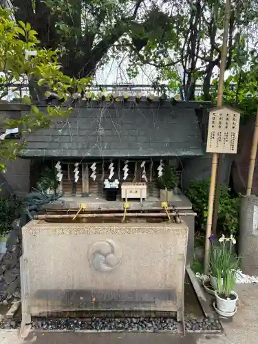 波除神社（波除稲荷神社）の{uncategorized: "未分類", other: "その他", undefined: "問題あり", building: "その他建物", grave: "お墓", sacred_gate: "鳥居", guardian: "狛犬", statue: "像", buddha: "仏像", history: "歴史", nature: "自然", garden: "庭園", animal: "動物", pagoda: "塔", temizu: "手水舎", mountain_gate: "山門・神門", sanctuary: "本殿・本堂", subordinate: "末社・摂社", art: "芸術", scenery: "景色", jizo: "地蔵", ema: "絵馬", goshuin: "御朱印", omikuji: "おみくじ", items: "授与品その他", amulet: "お守り", goshuincho: "御朱印帳", eats: "食事", festival: "お祭り", votive_dance: "神楽", shichigosan: "七五三参", wedding: "結婚式", experience: "体験その他", initially: "初詣", around: "周辺", anti_infection: "感染症対策"}