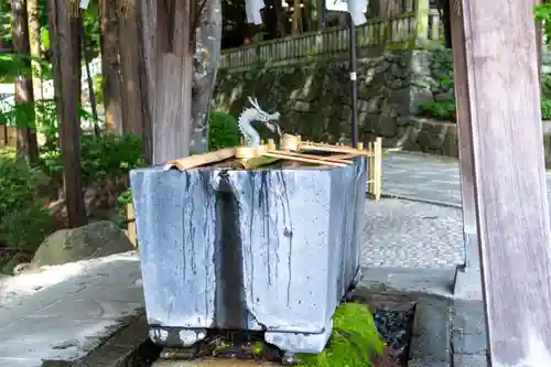 諏訪大社下社秋宮(長野県)