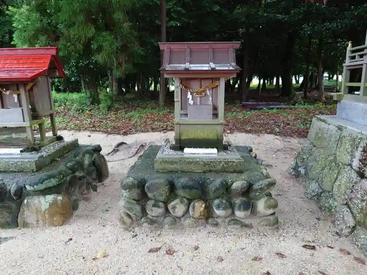 八幡神社(花本八幡神社)の末社・摂社