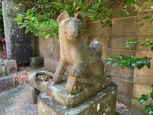 稲荷神社の狛犬