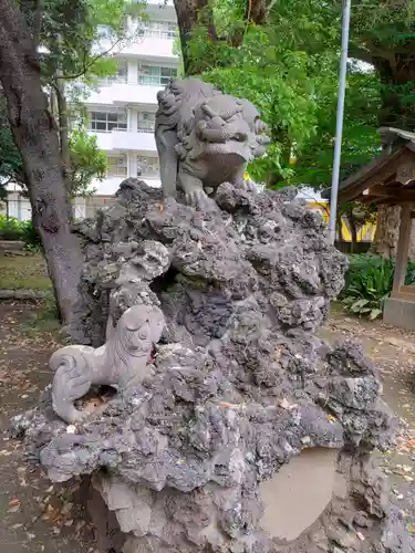 前原御嶽神社の狛犬