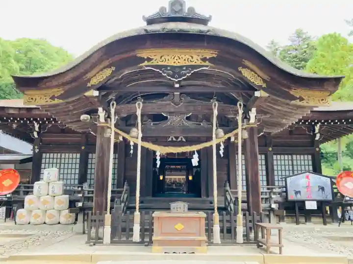 武田神社の本殿・本堂
