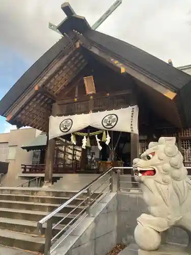 信濃神社の本殿