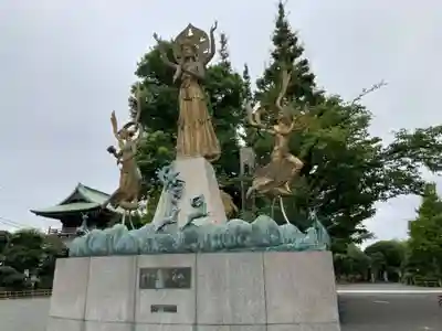川崎大師（平間寺）の像