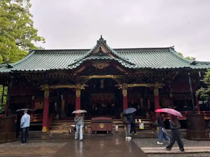 根津神社の{uncategorized: "未分類", other: "その他", undefined: "問題あり", building: "その他建物", grave: "お墓", sacred_gate: "鳥居", guardian: "狛犬", statue: "像", buddha: "仏像", history: "歴史", nature: "自然", garden: "庭園", animal: "動物", pagoda: "塔", temizu: "手水舎", mountain_gate: "山門・神門", sanctuary: "本殿・本堂", subordinate: "末社・摂社", art: "芸術", scenery: "景色", jizo: "地蔵", ema: "絵馬", goshuin: "御朱印", omikuji: "おみくじ", items: "授与品その他", amulet: "お守り", goshuincho: "御朱印帳", eats: "食事", festival: "お祭り", votive_dance: "神楽", shichigosan: "七五三参", wedding: "結婚式", experience: "体験その他", initially: "初詣", around: "周辺", anti_infection: "感染症対策"}