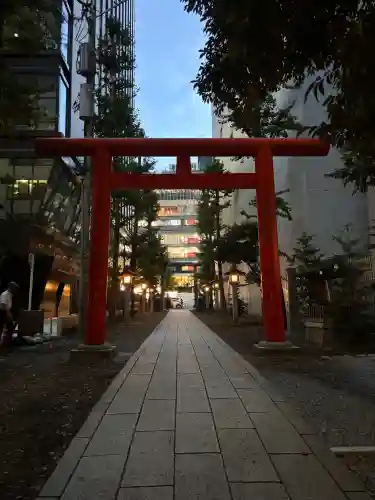 花園神社の{uncategorized: "未分類", other: "その他", undefined: "問題あり", building: "その他建物", grave: "お墓", sacred_gate: "鳥居", guardian: "狛犬", statue: "像", buddha: "仏像", history: "歴史", nature: "自然", garden: "庭園", animal: "動物", pagoda: "塔", temizu: "手水舎", mountain_gate: "山門・神門", sanctuary: "本殿・本堂", subordinate: "末社・摂社", art: "芸術", scenery: "景色", jizo: "地蔵", ema: "絵馬", goshuin: "御朱印", omikuji: "おみくじ", items: "授与品その他", amulet: "お守り", goshuincho: "御朱印帳", eats: "食事", festival: "お祭り", votive_dance: "神楽", shichigosan: "七五三参", wedding: "結婚式", experience: "体験その他", initially: "初詣", around: "周辺", anti_infection: "感染症対策"}