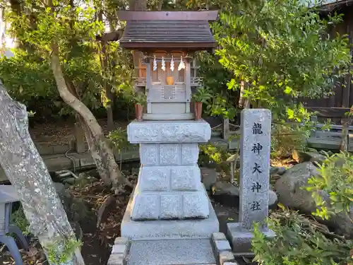 相模国総社六所神社の末社・摂社