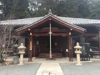 安岡寺の本殿・本堂