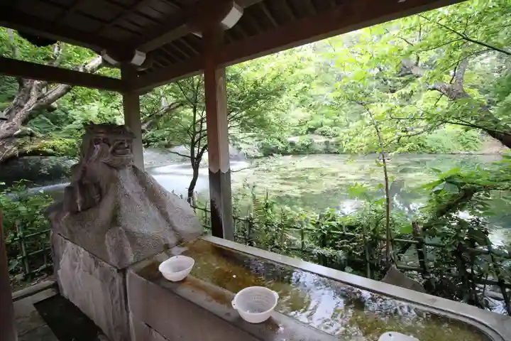 井の頭弁財天(大盛寺)の手水舎