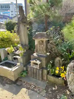 養国寺の{uncategorized: "未分類", other: "その他", undefined: "問題あり", building: "その他建物", grave: "お墓", sacred_gate: "鳥居", guardian: "狛犬", statue: "像", buddha: "仏像", history: "歴史", nature: "自然", garden: "庭園", animal: "動物", pagoda: "塔", temizu: "手水舎", mountain_gate: "山門・神門", sanctuary: "本殿・本堂", subordinate: "末社・摂社", art: "芸術", scenery: "景色", jizo: "地蔵", ema: "絵馬", goshuin: "御朱印", omikuji: "おみくじ", items: "授与品その他", amulet: "お守り", goshuincho: "御朱印帳", eats: "食事", festival: "お祭り", votive_dance: "神楽", shichigosan: "七五三参", wedding: "結婚式", experience: "体験その他", initially: "初詣", around: "周辺", anti_infection: "感染症対策"}