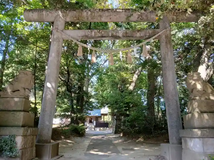 八王子神社の{uncategorized: "未分類", other: "その他", undefined: "問題あり", building: "その他建物", grave: "お墓", sacred_gate: "鳥居", guardian: "狛犬", statue: "像", buddha: "仏像", history: "歴史", nature: "自然", garden: "庭園", animal: "動物", pagoda: "塔", temizu: "手水舎", mountain_gate: "山門・神門", sanctuary: "本殿・本堂", subordinate: "末社・摂社", art: "芸術", scenery: "景色", jizo: "地蔵", ema: "絵馬", goshuin: "御朱印", omikuji: "おみくじ", items: "授与品その他", amulet: "お守り", goshuincho: "御朱印帳", eats: "食事", festival: "お祭り", votive_dance: "神楽", shichigosan: "七五三参", wedding: "結婚式", experience: "体験その他", initially: "初詣", around: "周辺", anti_infection: "感染症対策"}