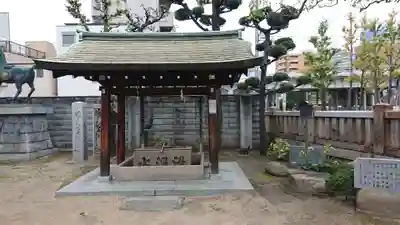 みなと八幡神社の手水舎