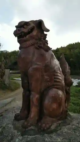 安仁神社の狛犬