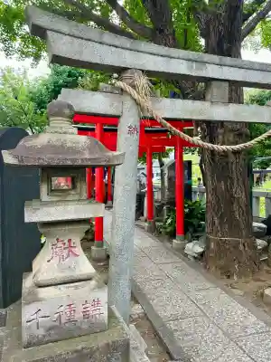 千種稲荷神社の鳥居