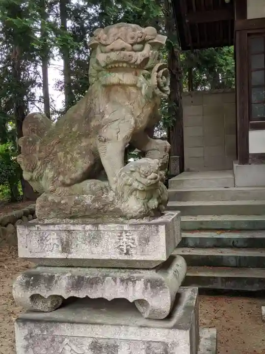 天神社・覚明堂(牛山町)の狛犬
