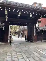 本能寺の山門